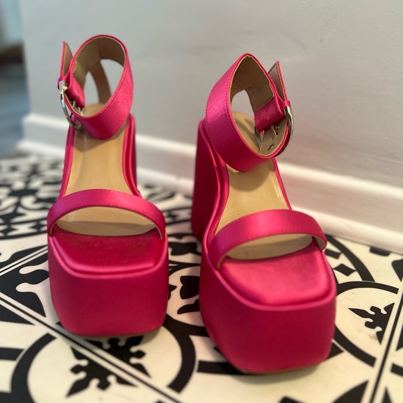 PINK satin wedges / platform heels (NASTYGAL) - Picture 4 of 5